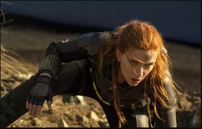 Ibrahim Mohamed Issa Scarlet Johansson en Black Widow película de Marvel